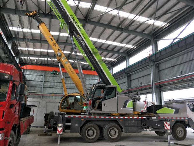 扶沟县高空车出租需要注意哪些安全事项？